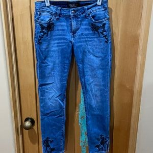 Lucky Brand Cropped Embroidered Skinny Jeans